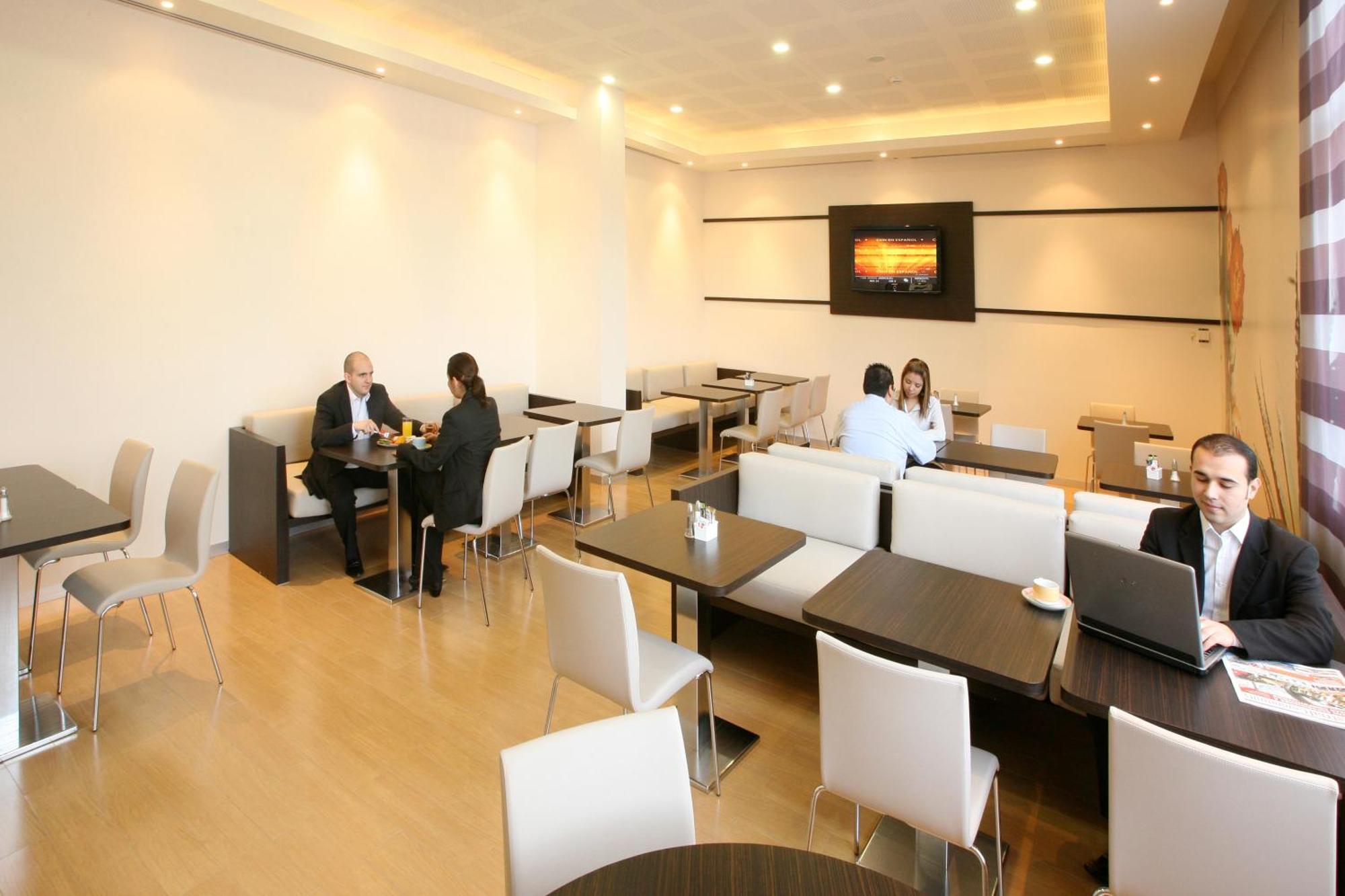 Ibis Monterrey Valle San Pedro Garza Garcia Екстериор снимка