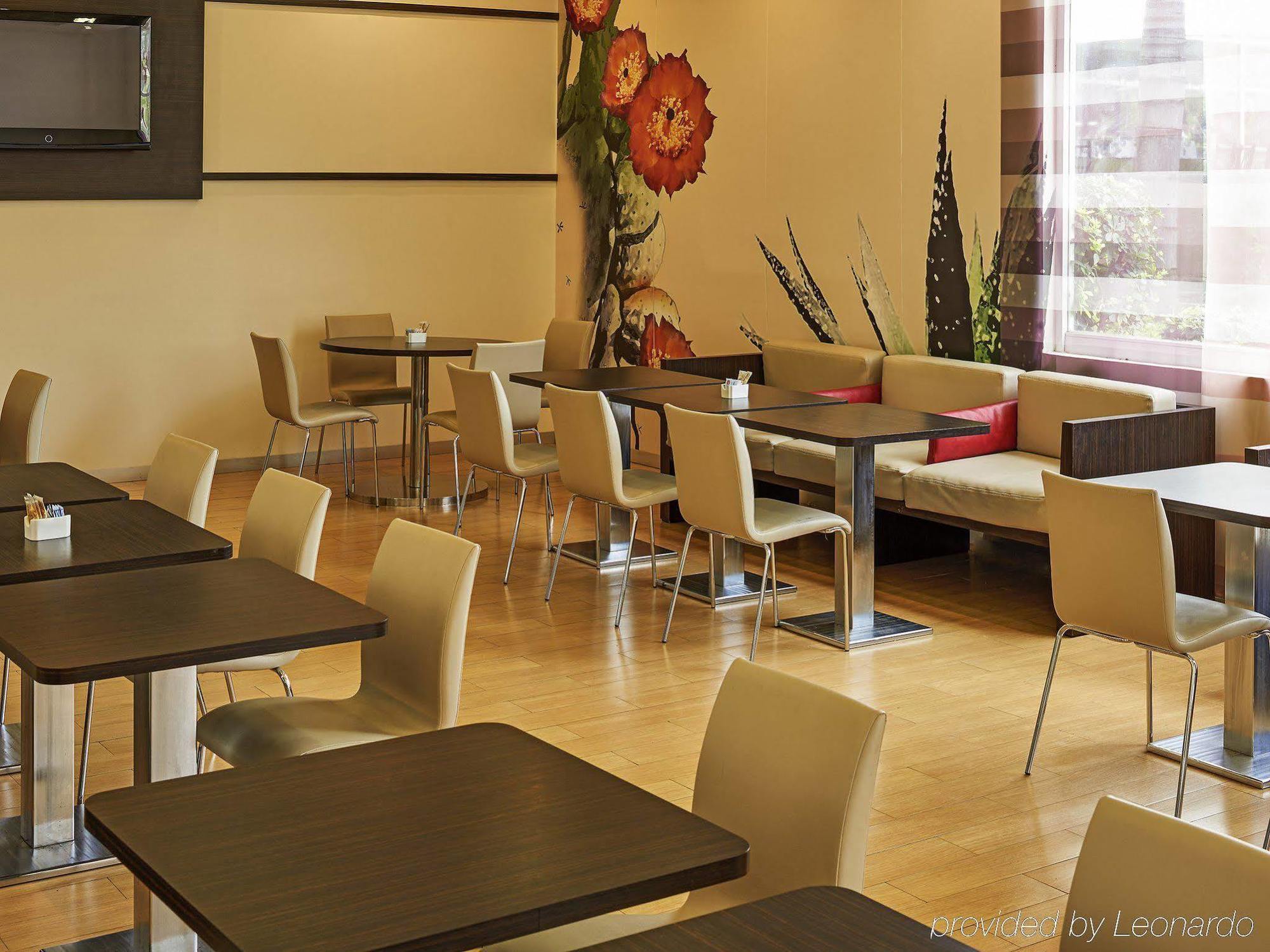 Ibis Monterrey Valle San Pedro Garza Garcia Екстериор снимка
